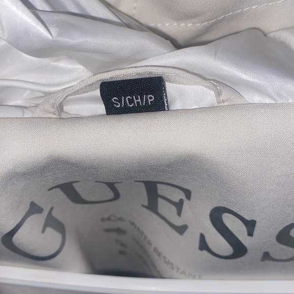 Guess jacket size S - Picture 5 of 5